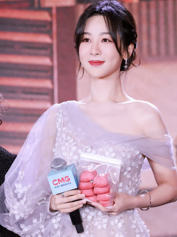 据悉,杨紫,许凯《承