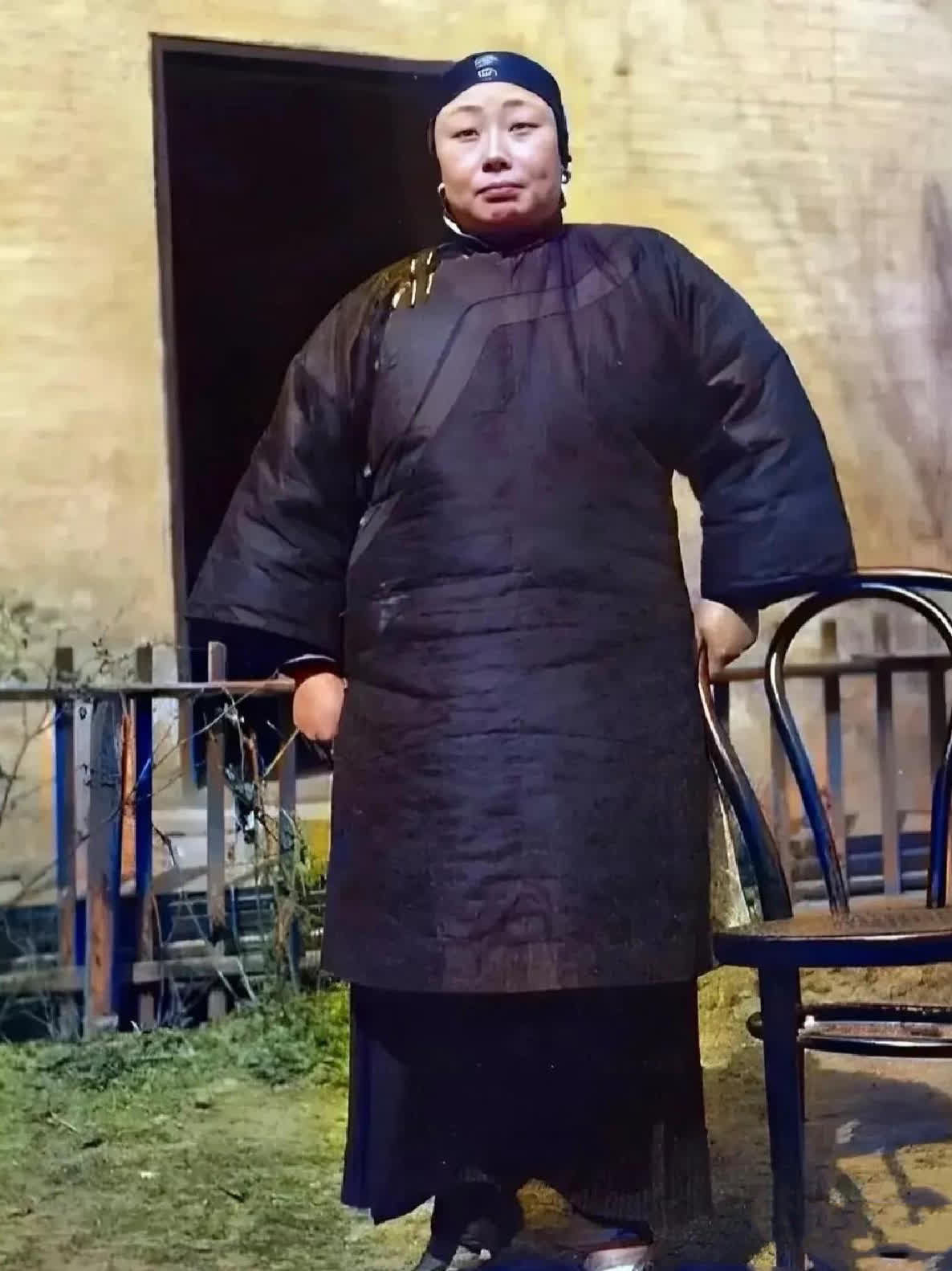 地主婆坚持要价两头牛的照片