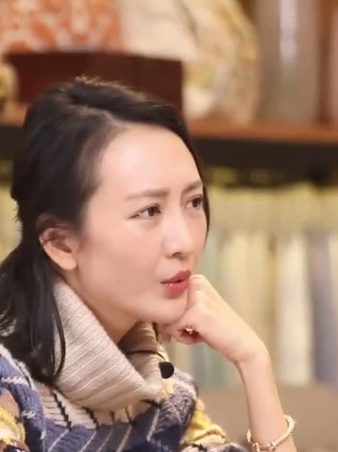 王鸥"未婚先孕"引发狗仔直播,何九华究竟是"宝宝爸"?-度小视