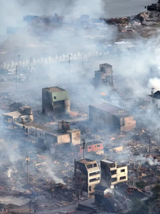 日本本州岛地震死亡人数上升至48人-度小视